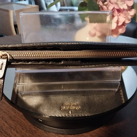 Kate Spade Wallet - Picture 2 of 7
